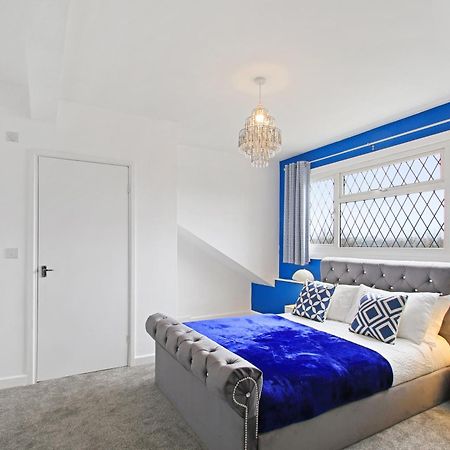 Home In Woodhouse, Leeds ลีดส์ ภายนอก รูปภาพ