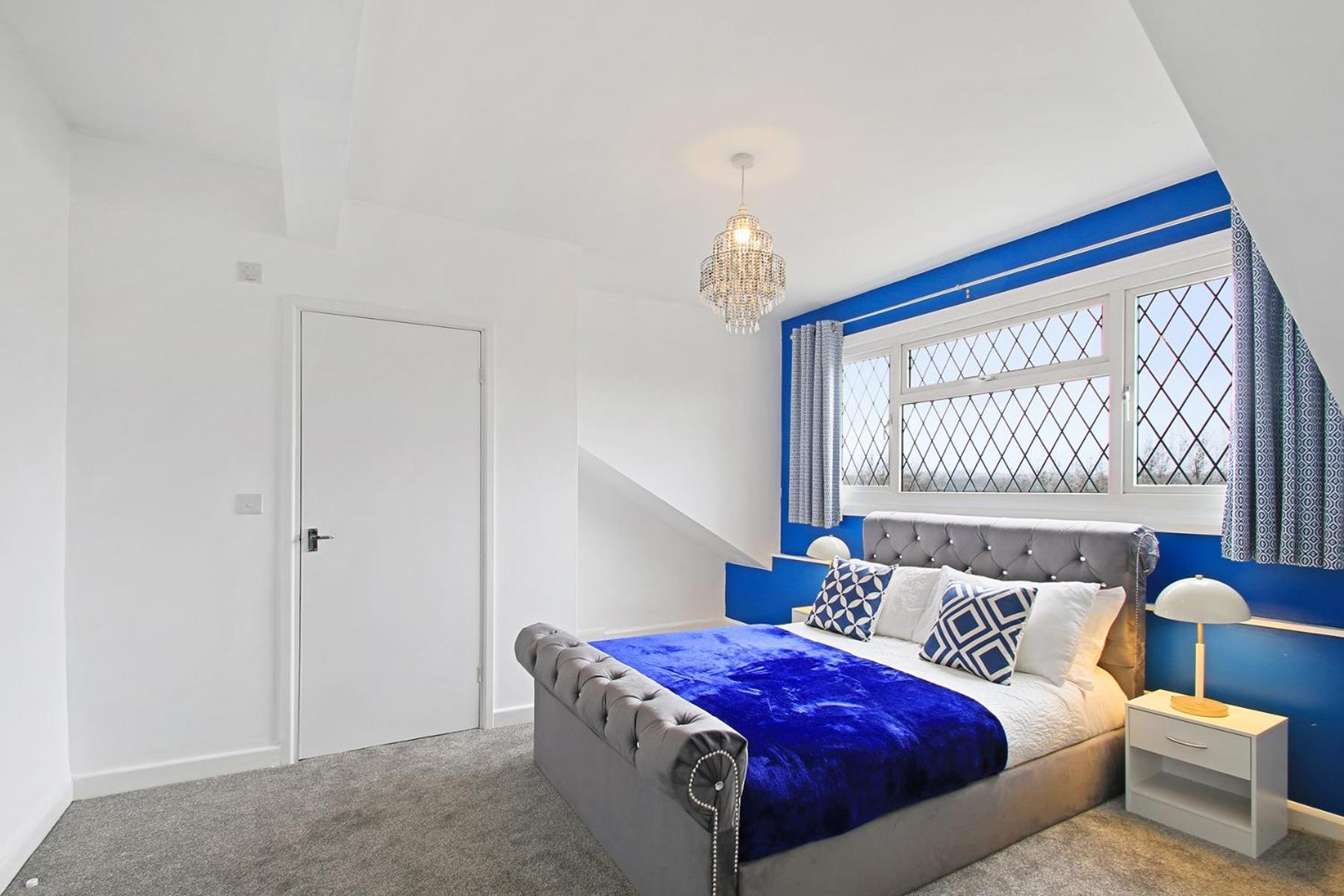 Home In Woodhouse, Leeds ลีดส์ ภายนอก รูปภาพ